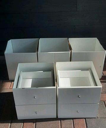 3 deurtjes,  2 ladekasten voor ikea kallax Vakkenkast  beschikbaar voor biedingen