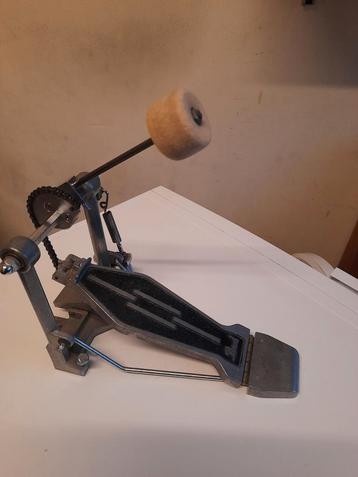 Prima Pearl bassdrumpedaal  nu 29 euro !! beschikbaar voor biedingen