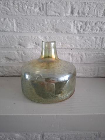 Vintage Vaas - Groen Glas beschikbaar voor biedingen