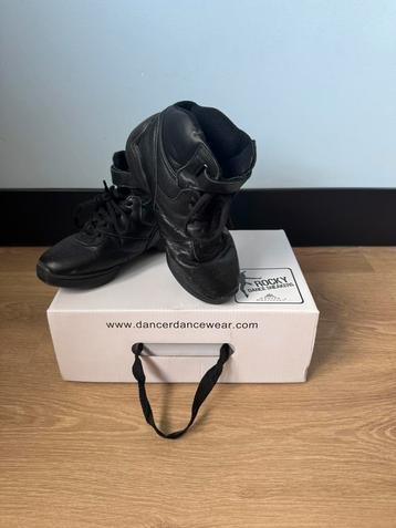 Papillon dansschoenen maat 35 beschikbaar voor biedingen