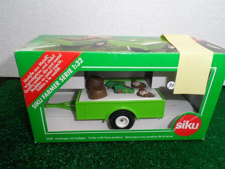 siku 2259, Hobby en Vrije tijd, Modelauto's | 1:32, Zo goed als nieuw, Tractor of Landbouw, SIKU, Ophalen of Verzenden