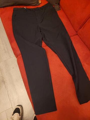 Zwarte Hugo Boss Pantalon - Maat S beschikbaar voor biedingen