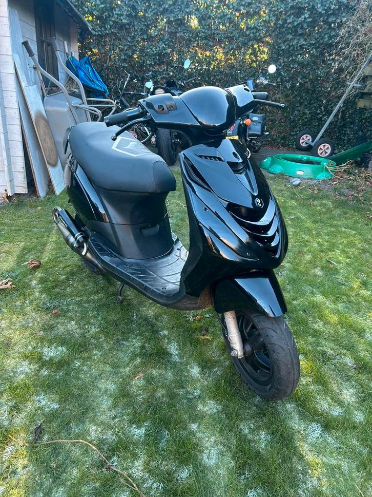 Zip 2000, Fietsen en Brommers, Scooters | Piaggio, Zo goed als nieuw, Zip, Tweetakt, Ophalen