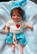 Reborn baby’tje siliconen 15 cm prematuurtje, Verzamelen, Poppen, Verzenden, Zo goed als nieuw, Babypop, Levensecht of Reborn