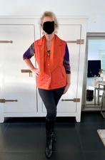 Oranje bodywarmer gilet + gratis sjaal maat 44 XL XXL ZGAN!, Kleding | Dames, Bodywarmers, Ophalen of Verzenden, Zo goed als nieuw