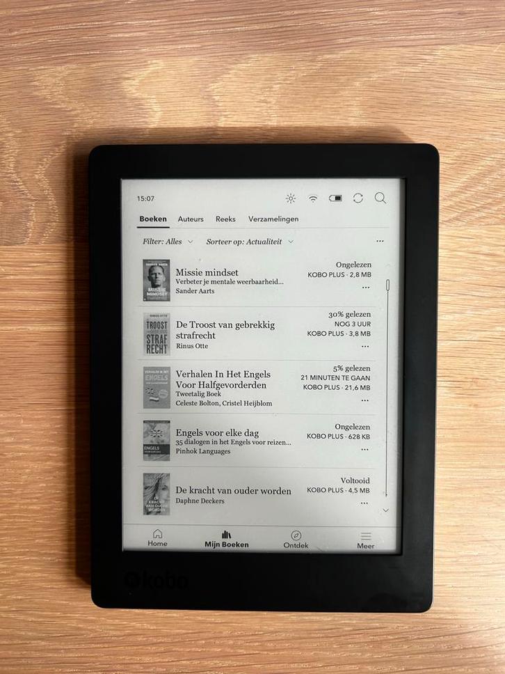 Kobo Aura H2O (2e editie) e-reader, Computers en Software, E-readers, Gebruikt, 7 inch, 8 GB, Touchscreen, Ophalen of Verzenden