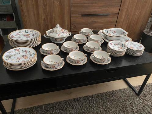 Wedgewood Devon Rose servies, Antiek en Kunst, Antiek | Servies compleet, Ophalen of Verzenden
