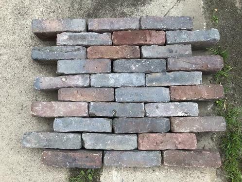 25 m2 oud gebakken rijntjes rijnformaat blauw rood klinkers, Tuin en Terras, Tegels en Klinkers, Gebruikt, Klinkers, Keramiek