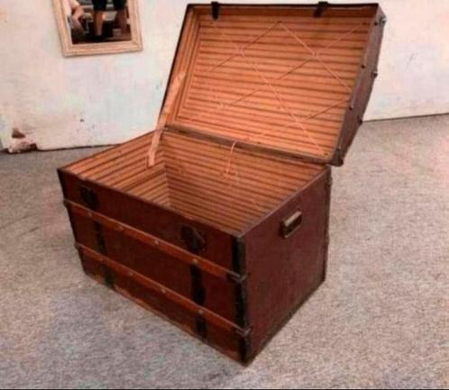 Hutkoffer geweldig mooie oude originele kist hutkoffer., Huis en Inrichting, Woonaccessoires | Kisten, Ophalen of Verzenden