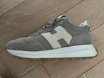Hogan sneakers (suese), Kleding | Heren, Schoenen, Ophalen of Verzenden, Zo goed als nieuw