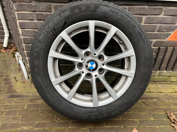 BMW lichtmetalen velgen met Michelin winterbanden, Auto-onderdelen, Banden en Velgen, Banden en Velgen, Winterbanden, 16 inch
