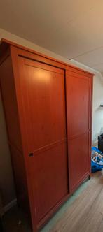 Rode kledingkast, Huis en Inrichting, Kasten | Kledingkasten, Zo goed als nieuw, 150 tot 200 cm, 50 tot 75 cm, 50 tot 100 cm