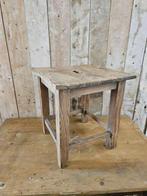 oude hocker,kruk ``WOONWINKEL RUSTIEK``, Ophalen of Verzenden