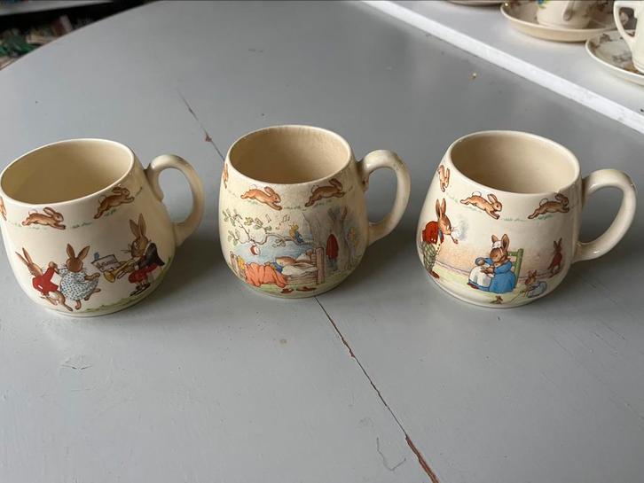 Drie bunnykins kindermokken, Huis en Inrichting, Keuken | Servies, Gebruikt, Overige stijlen, Glas, Ophalen of Verzenden
