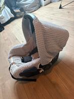 Koeka autostoelhoes + zonnekap silver grey, Kinderen en Baby's, Autostoeltjes, Overige merken, Autogordel, 15 t/m 36 kg, Ophalen of Verzenden