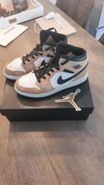 Air jordan 1 mid se (gs) maat 38, Kleding | Dames, Schoenen, Nike Air Jordan, Ophalen of Verzenden, Sneakers of Gympen, Roze