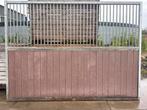 Boxwand,tussenwand 3 m. Kunststof planken.
