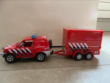 Brandweer jeep met aanhanger speelgoed beschikbaar voor biedingen