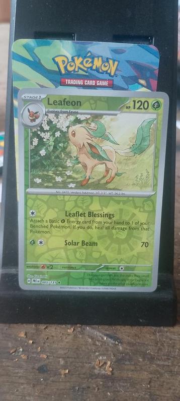 Leafeon reverse holo prismatic evolutions  beschikbaar voor biedingen