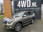 Toyota Land Cruiser 2.8 D-4D-AUT EURO 6 SWVAN NAVI/CLIMA/CRU, Gebruikt, Euro 6, 4 cilinders, Beige