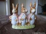 eswick Beatrix Potter "Flopsy Mopsy & Cottontail" -BP2 Gold, Verzamelen, Beelden en Beeldjes, Ophalen of Verzenden, Zo goed als nieuw