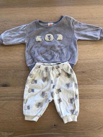 Setje babykleding Hema, maat 56, schaapjes, ZGAN! beschikbaar voor biedingen