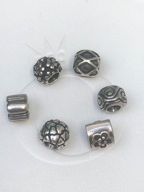 Pandora bedels zgan €9 per stuk, Sieraden, Tassen en Uiterlijk, Bedels, Zo goed als nieuw, Pandora, Zilver, 2 of 3 bedels, Ophalen
