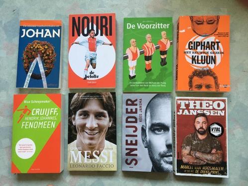 voetbalboeken- Diversen ( 8 stuks) o.a.Messi,Sneijder, etc., Boeken, Sportboeken, Zo goed als nieuw, Balsport, Ophalen of Verzenden