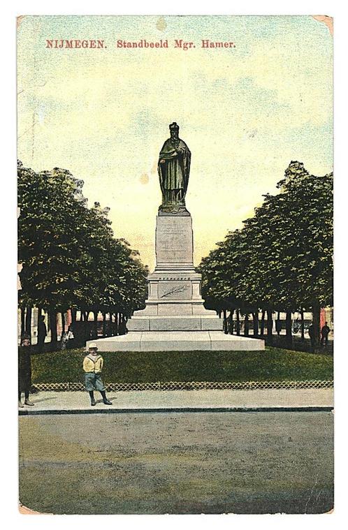 901685	Nijmegen	standbeeld	Mgr. Hamer	1914	Gelopen met postz, Verzamelen, Ansichtkaarten | Nederland, Gelopen, Gelderland, Voor 1920