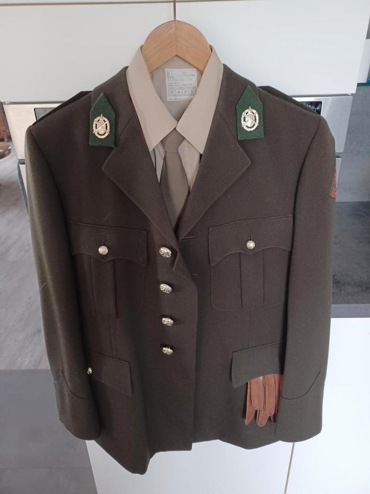 Compleet uniform Geneeskundige Dienst, Verzamelen, Militaria | Algemeen, Landmacht, Kleding of Schoenen, Nederland, Ophalen of Verzenden