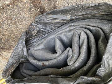 schaduwdoek driehoek beschikbaar voor biedingen