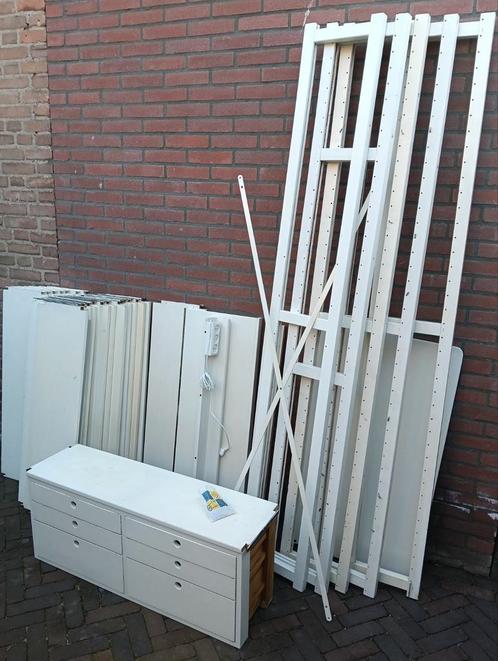 Lundia boekenkast 3 delen, Tuin en Terras, Bergingen en Tuinkasten, Gebruikt, Ophalen