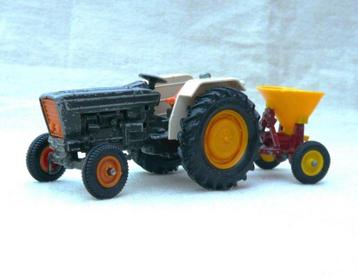 Britains engeland 9420 Ford 6600 traktor + vicon spreider. beschikbaar voor biedingen
