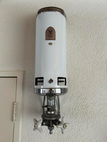 Zeer oude Vaillant geyzer compleet beschikbaar voor biedingen