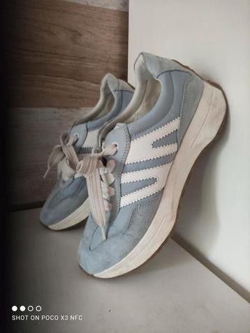 Hush puppies sneakers maat 41 lichtblauw met wit  beschikbaar voor biedingen