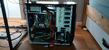 Retro PC met Q6600 + GTX 660 Ti | Windows 7 | 3GB RAM beschikbaar voor biedingen