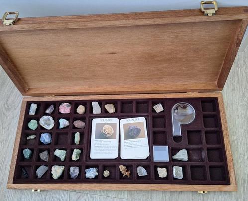 Startersset mineralen ABN bank oktober 1984, Verzamelen, Mineralen en Fossielen, Mineraal, Ophalen of Verzenden