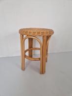 Vintage rotan boho kruk bamboe design., Huis en Inrichting, Krukjes, Onbekend, Ophalen of Verzenden, Zo goed als nieuw, Onbekend