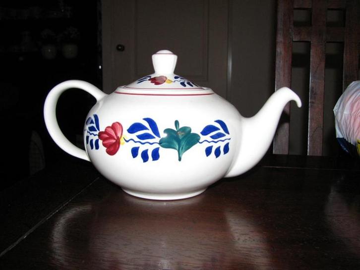 Boerenbont theepot zeeland met druppeltuit Boerenbond, Huis en Inrichting, Keuken | Servies, Gebruikt, Overige typen, Boerenbont