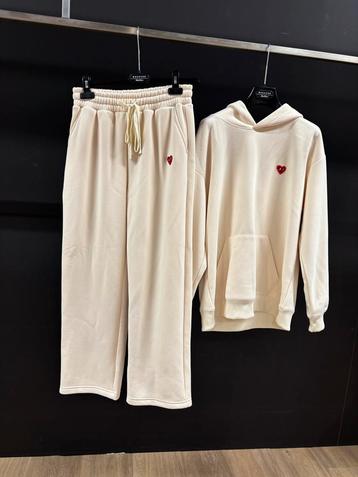 Comme des Garçons Hoodie - Beige beschikbaar voor biedingen