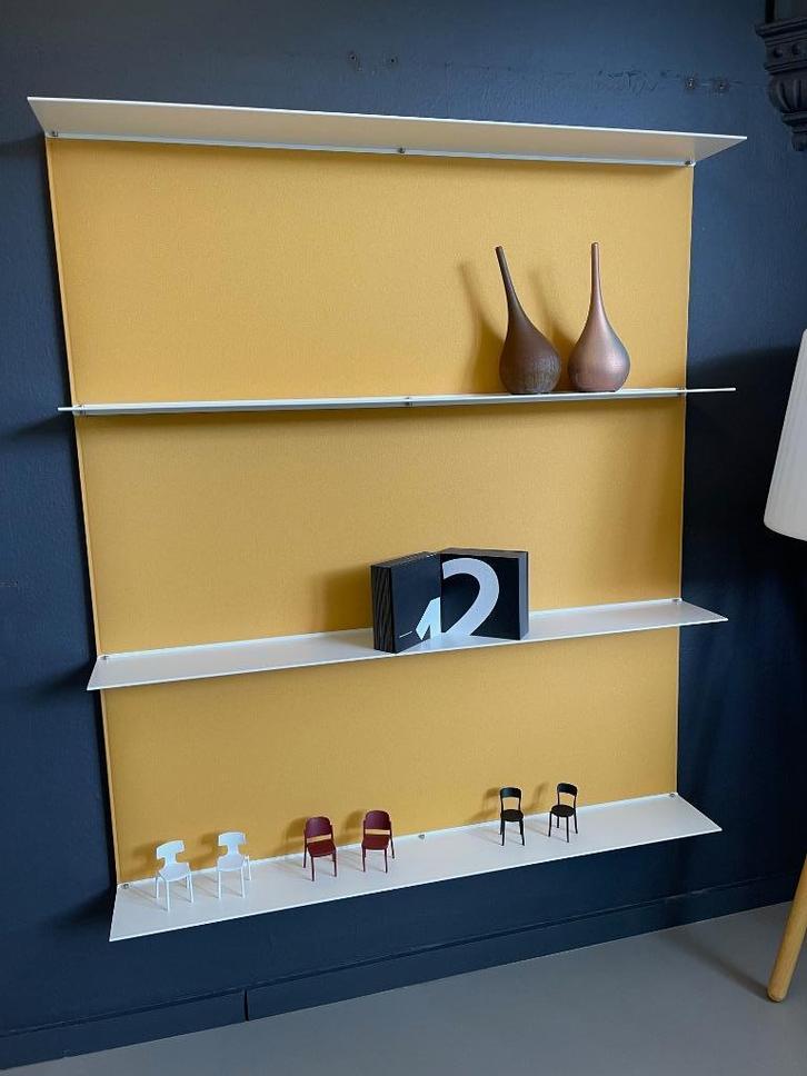 wandkast met hoogwaardig akoestische werking, Huis en Inrichting, Woonaccessoires | Wandplanken en Boekenplanken, Zo goed als nieuw