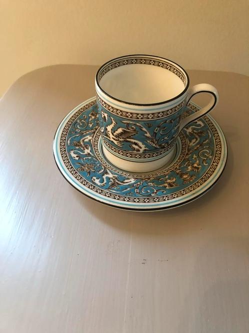 Wedgwood Florentine Kop en Schotel, Antiek en Kunst, Antiek | Porselein, Ophalen of Verzenden