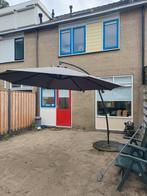 Zweefparasol 3x3 meter antraciet met hoes en voet, Ophalen, Kantelbaar, Gebruikt, Zweefparasol