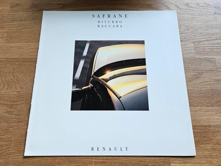 Brochure Renault Safrane Biturbo Baccara 1993, Boeken, Auto's | Folders en Tijdschriften, Zo goed als nieuw, Renault, Ophalen of Verzenden