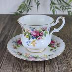 Royal Albert Moss Rose Dameskop & Schotel, Antiek en Kunst, Antiek | Servies los, Ophalen of Verzenden