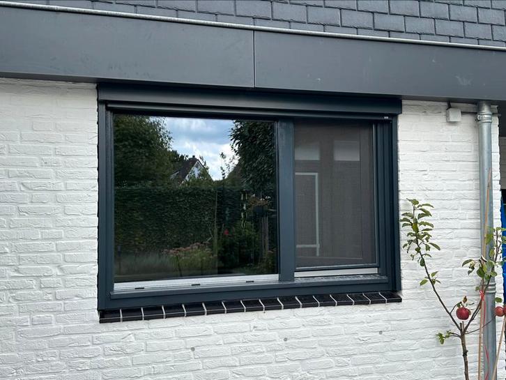 Screen - Roma, Doe-het-zelf en Verbouw, Rolluiken, Zo goed als nieuw, 200 cm of meer, 150 tot 200 cm, Overige kleuren, Elektrische bediening