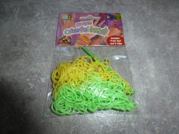 NIEUW 200 geel en groene loom bandjes 5 zakjes voor 10,00