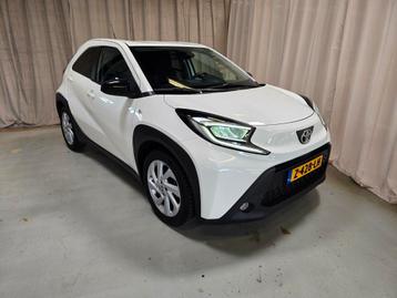 Toyota Aygo X Nieuw model, luxe uitvoering, net beurt gehad beschikbaar voor biedingen