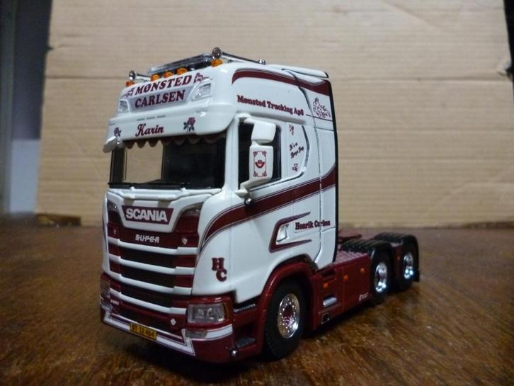 WSI Scania S 580 Henrik Carlsen, Hobby en Vrije tijd, Modelauto's | 1:50, Nieuw, Bus of Vrachtwagen, Wsi, Ophalen of Verzenden