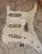 Te Koop: Pearl creme-white slagplaat stratocaster gitaar., Ophalen of Verzenden, Zo goed als nieuw, Elektrische gitaar